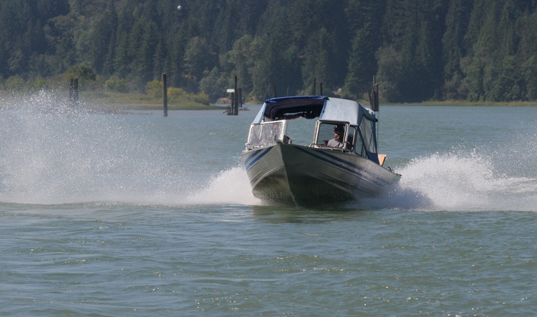 aluminum boat cutting